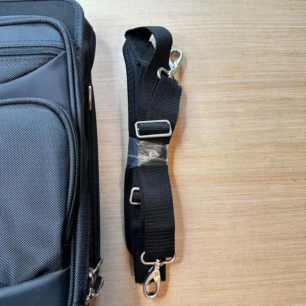 Targus Noteworthy Black Nylon Laptop Briefcase Portfolio